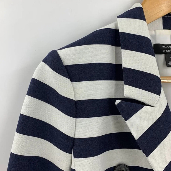 Halogen Atlantic-Pacific Women's 8 Button Classic Stripe Blazer Size 8 - Picture 3 of 11